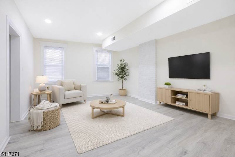 88 Devon St - Photo 1