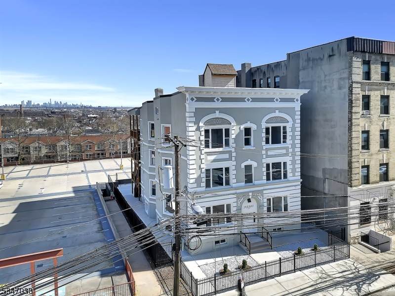 155 Clifton Ave - Photo 1