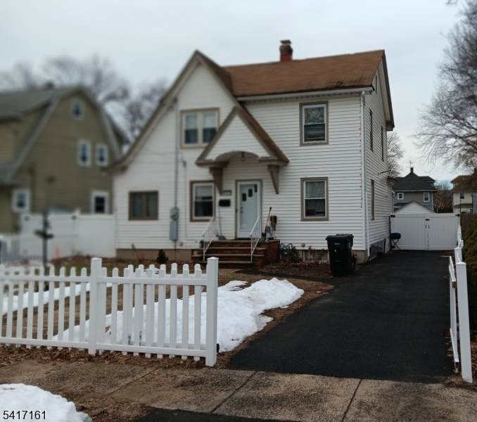 1028 W 5Th St - Photo 1
