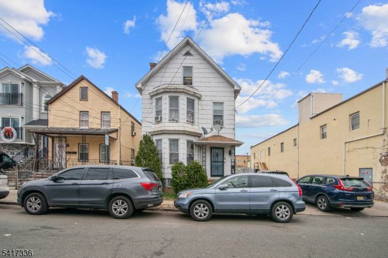 109 Franklin St - Photo 1