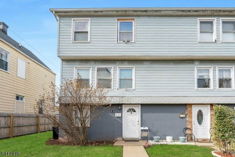 13 Allen St - Photo 1