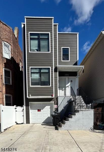 279 12Th Ave - Photo 1
