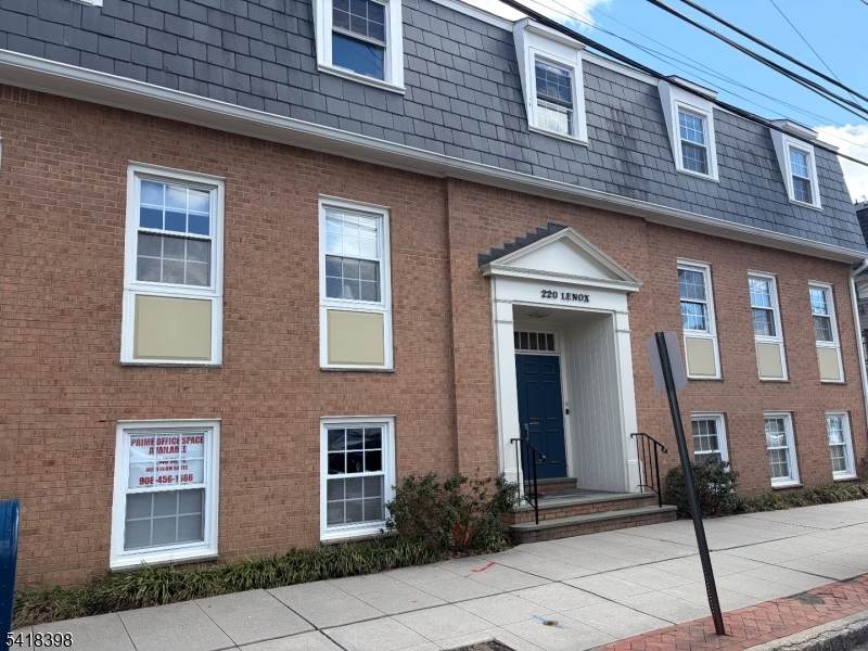 220 Lenox Ave - Photo 1