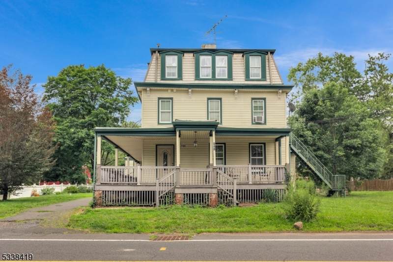 848 River Rd - Photo 1