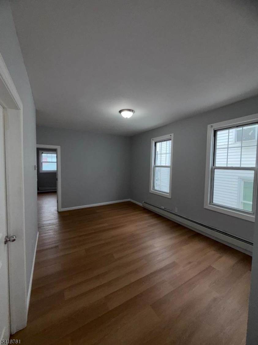 458 Livingston St - Photo 1