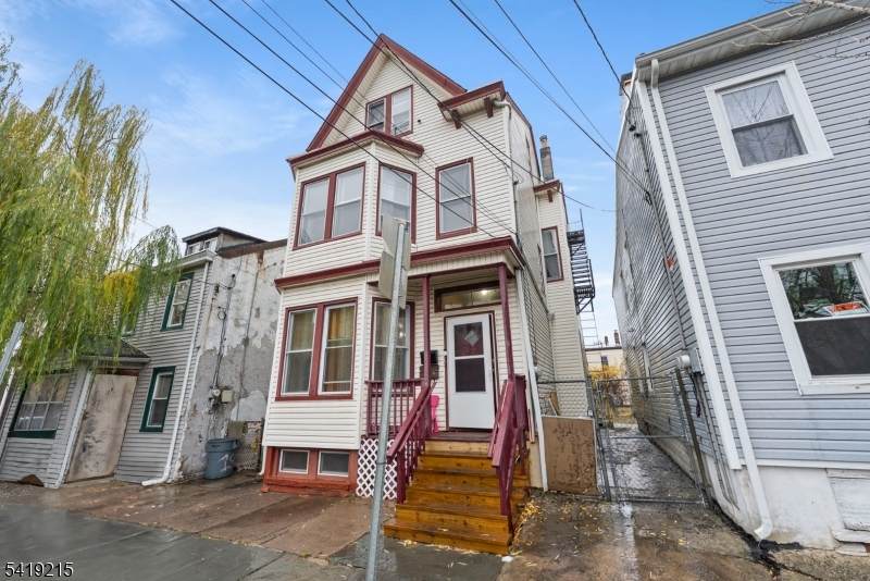 21 Olive St - Photo 1
