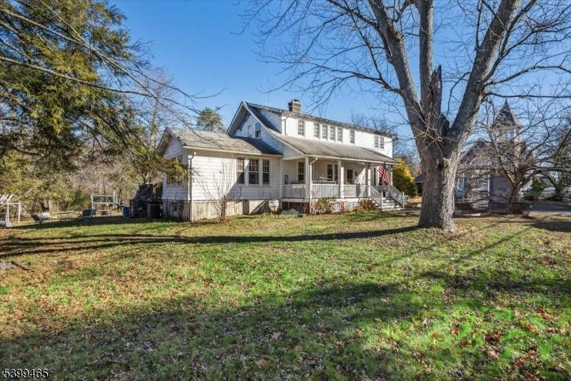 502 Spring Valley Rd - Photo 1