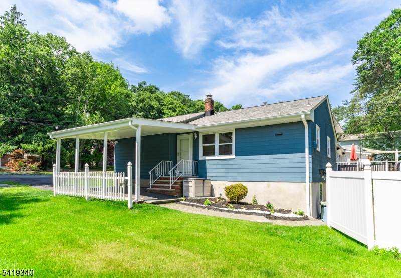 80 White Meadow Rd - Photo 1