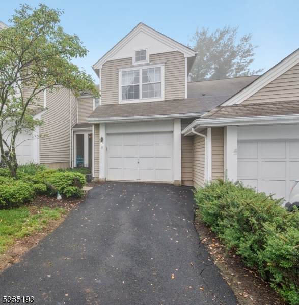9 Mahogany Way - Photo 1