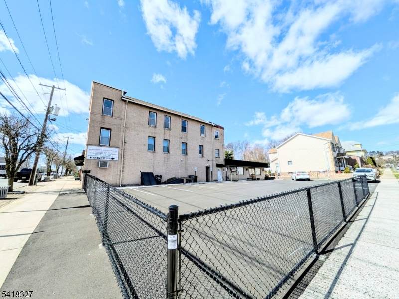 239 Union Blvd - Photo 1
