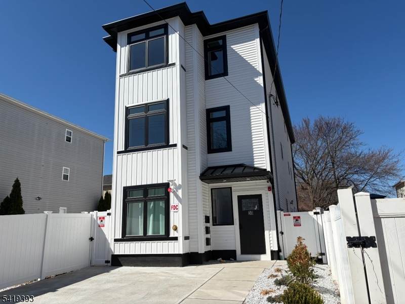30 Auburn St. - Photo 1