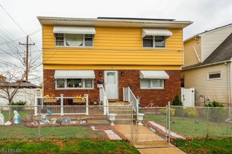 34 Henry St - Photo 1