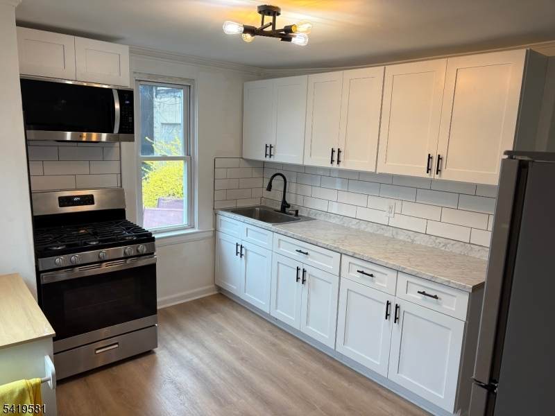 6 Lackawanna Pl Unit 1R - Photo 1