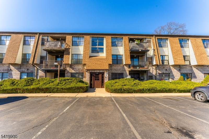 660 N Broad St - Photo 1