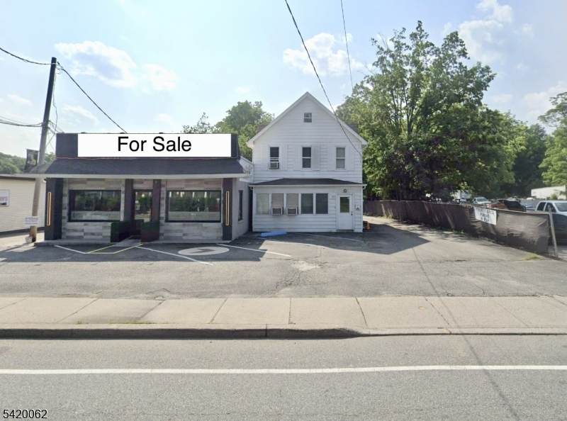 897 Ringwood Ave - Photo 1