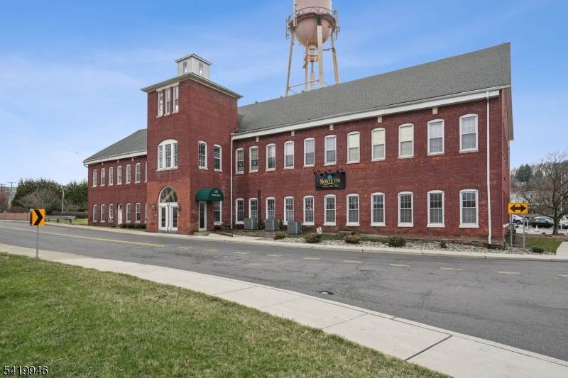 175 N Main St - Photo 1