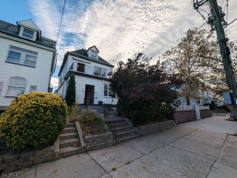 124 2nd Ave - Photo 1