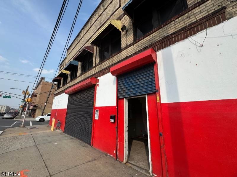 453 Spring St - Photo 1