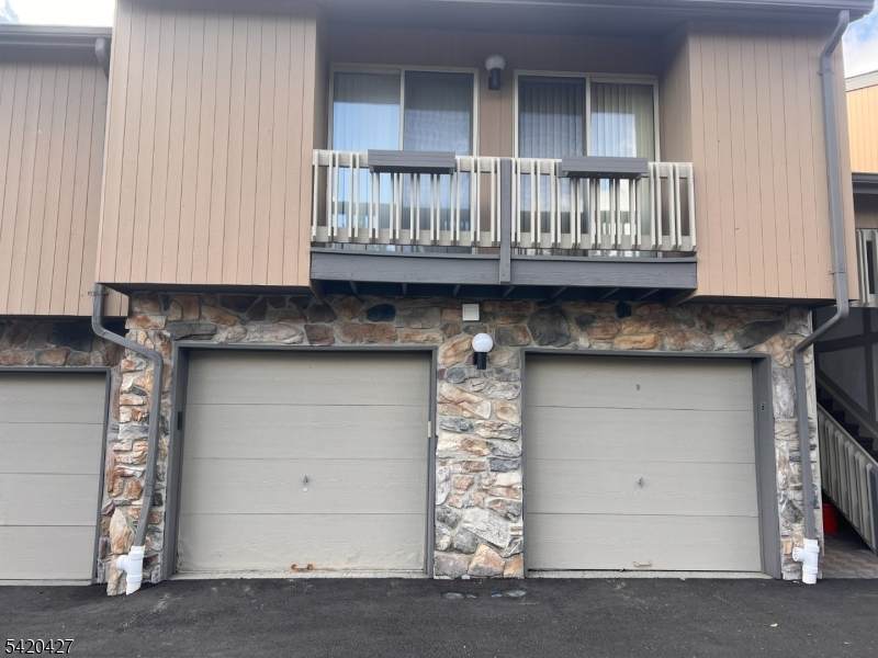6 Buchanon Ct - Photo 1