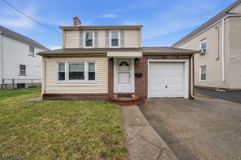 294 Park Ave - Photo 1