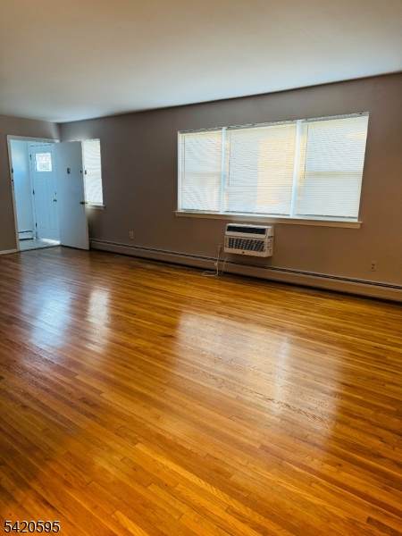 330 Franklin Ave E8 - Photo 1