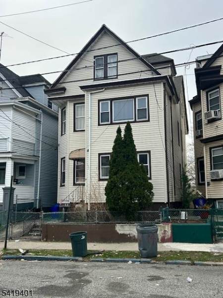 14 19Th Ave - Photo 1