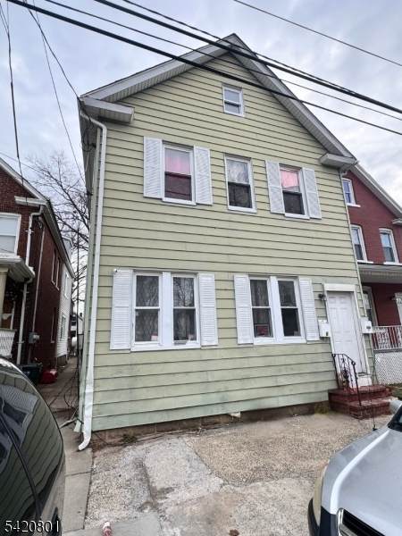 23 Home St - Photo 1
