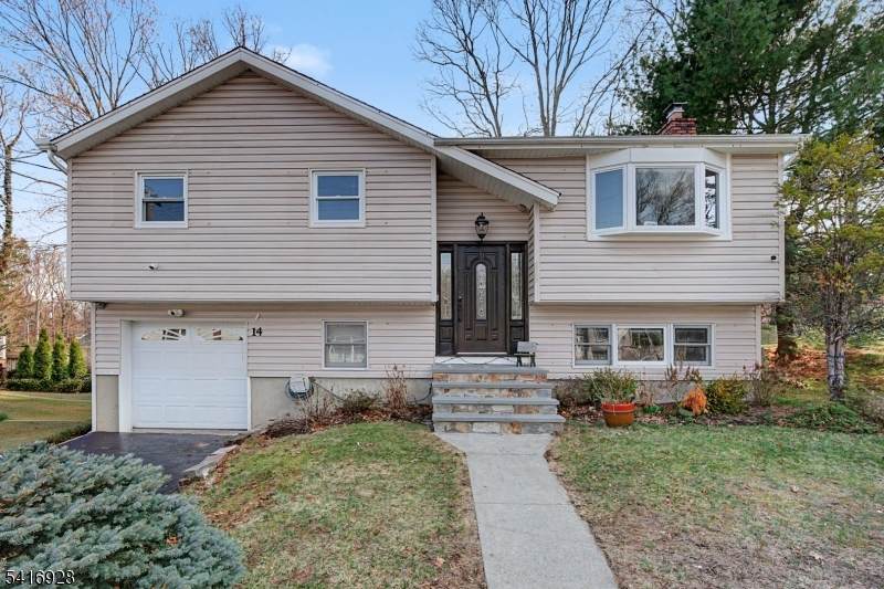 14 Cindy Ln - Photo 1
