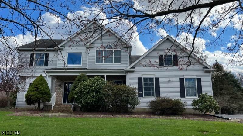 9 Collins Dr - Photo 1