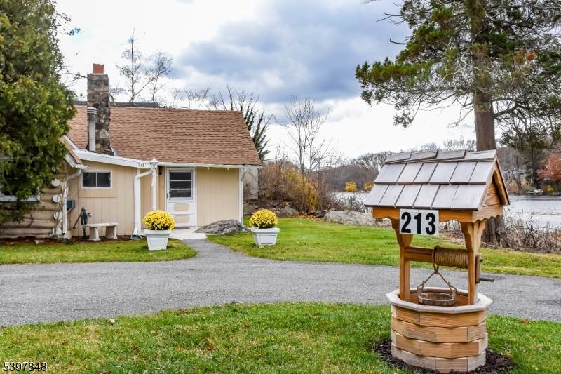 213 Otterhole Rd - Photo 1