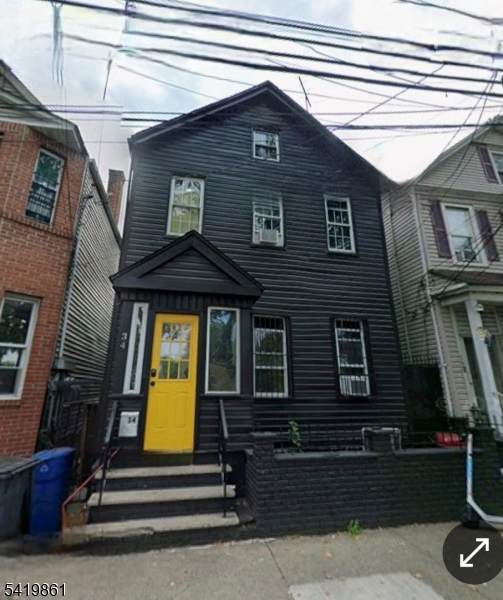 34 Duryea St - Photo 1