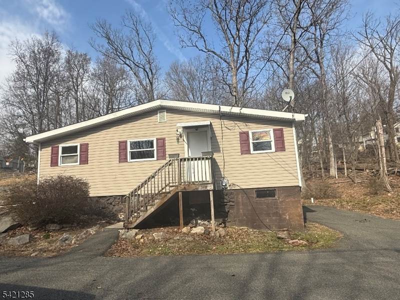 207 Nariticong Ave - Photo 1