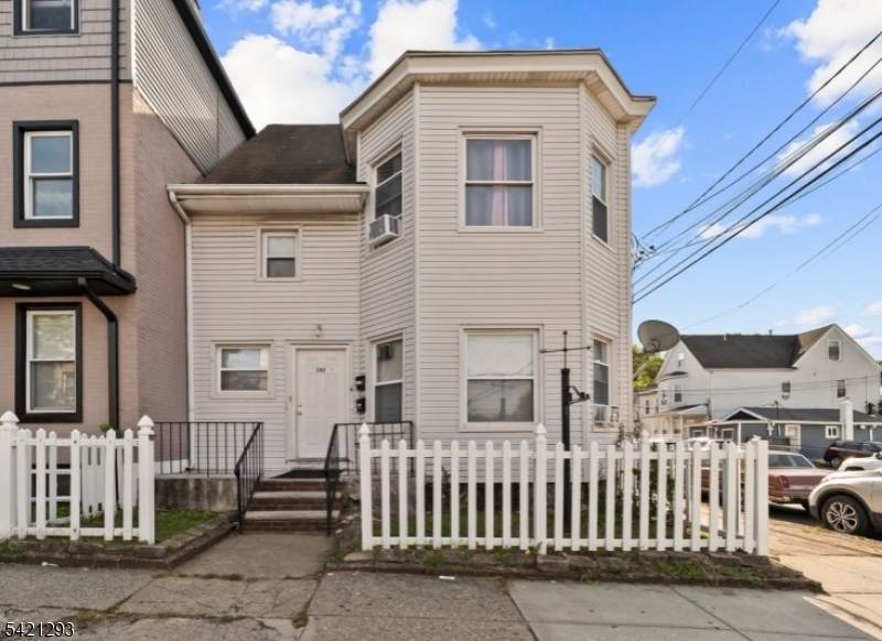 262 Union Ave - Photo 1