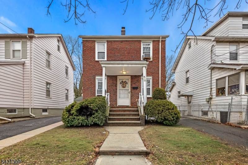 78 Floyd Ave - Photo 1
