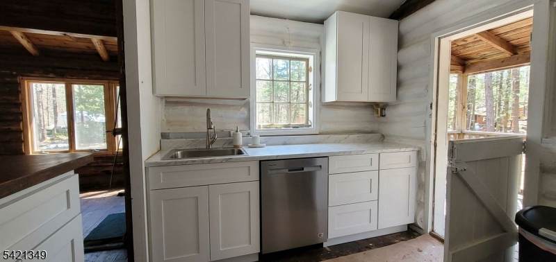 138 Bearfort Rd - Photo 1