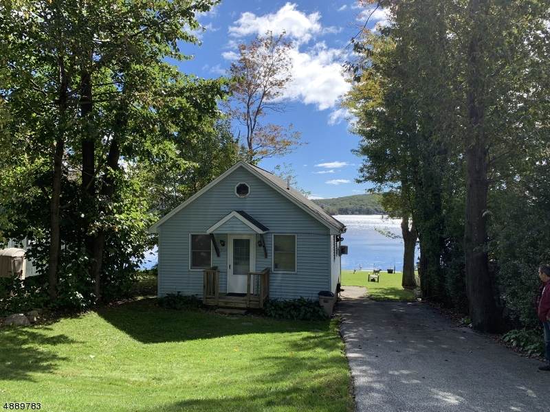703 Lake Shore Dr - Photo 1