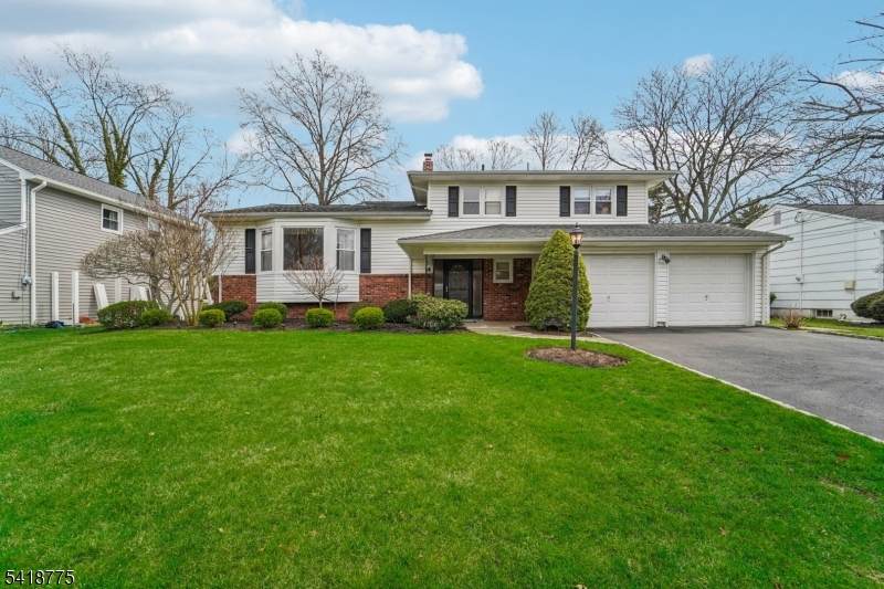 14 Eton Pl - Photo 1