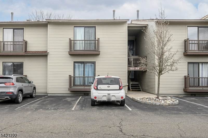 1614 Spruce Hills Dr - Photo 1