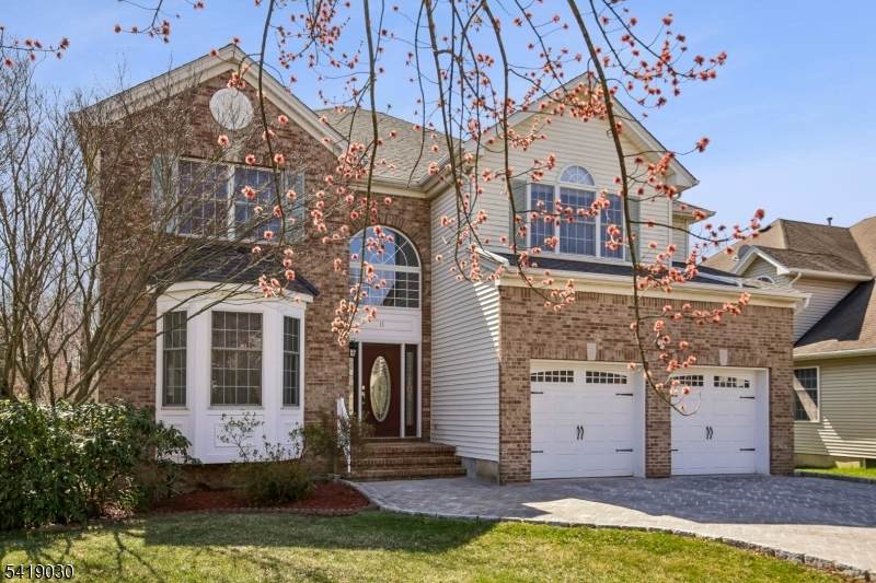 11 Windemere Ct - Photo 1