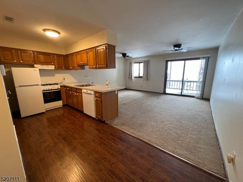 1 Big Sky Dr - Photo 1