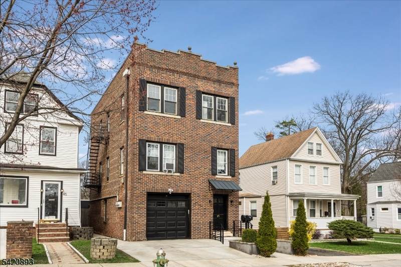 43 Pleasant Way - Photo 1