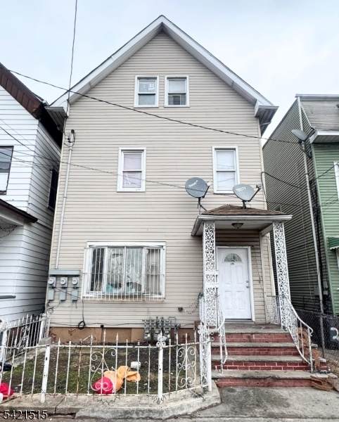255 Franklin St - Photo 1