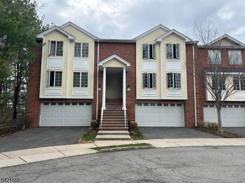 46 Skymark Ct - Photo 1