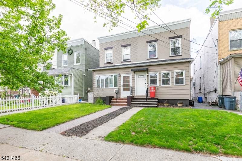 23 Howell Pl - Photo 1