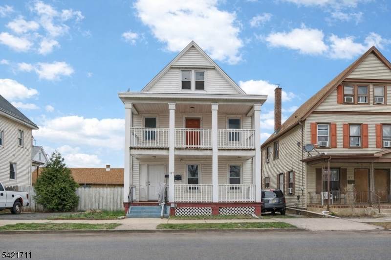 187 Joyce Kilmer Ave - Photo 1