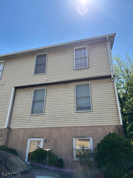 25 Wetmore Ave Unit 2 - Photo 1