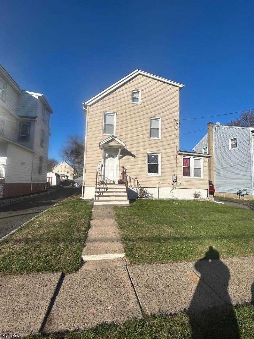 42 Whitewood Ave - Photo 1