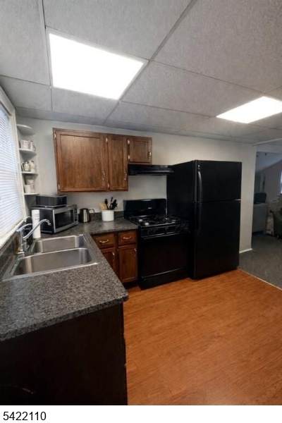 7 Midland Ave - Photo 1
