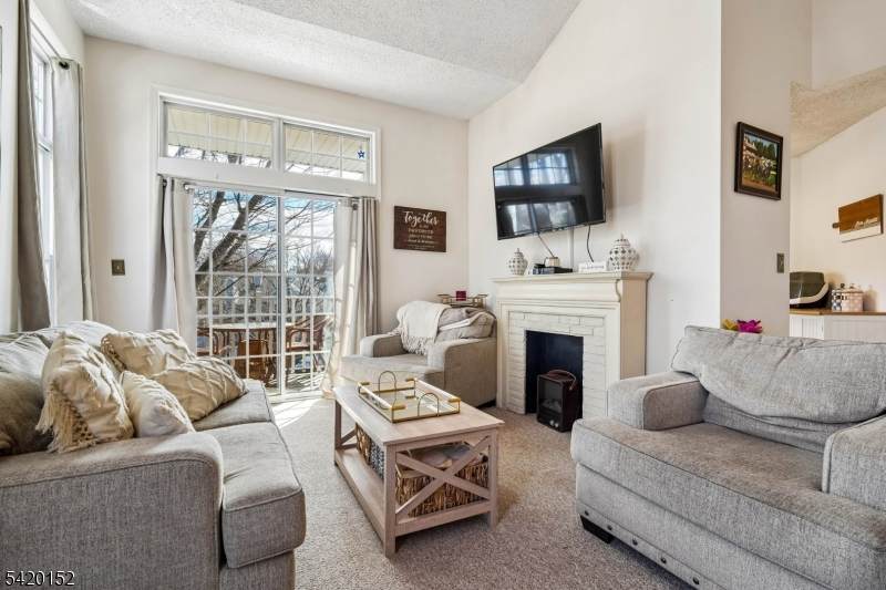 1317 Paddington Rd - Photo 1