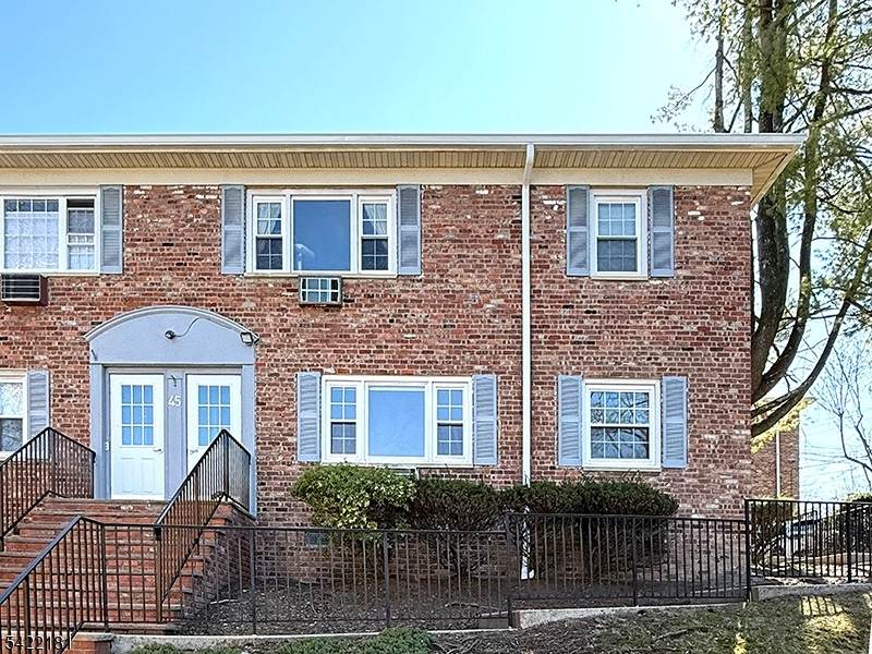 45 Wedgewood Dr - Photo 1